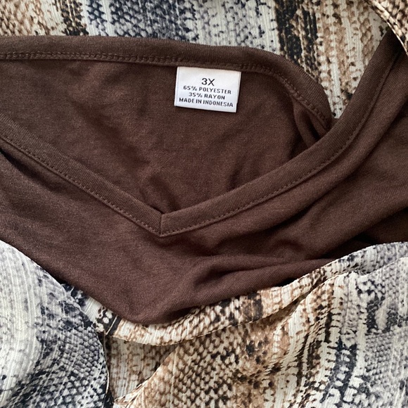 LIz Claiborne Chiffon V-Neck Long Sleeve Striped Tunic Top - Picture 11 of 11